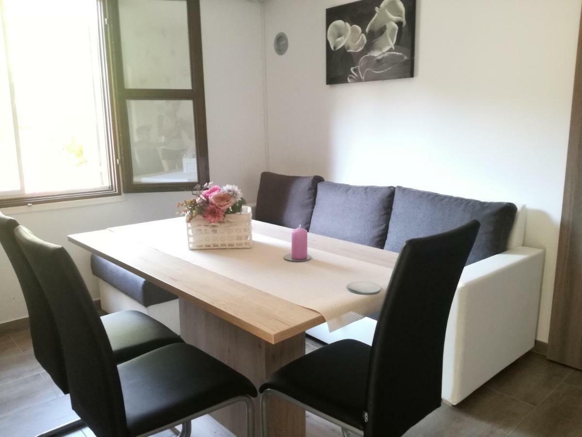 Apartment Ivan Marina Bagian luar foto